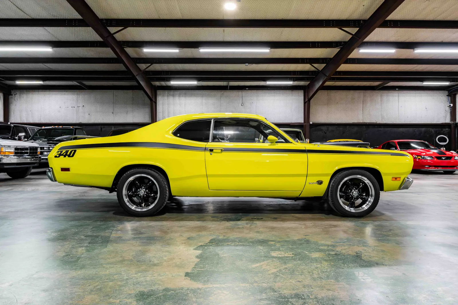 1971-Plymouth-Duster-Curious Yellow-VL29C1B233577-38.jpg